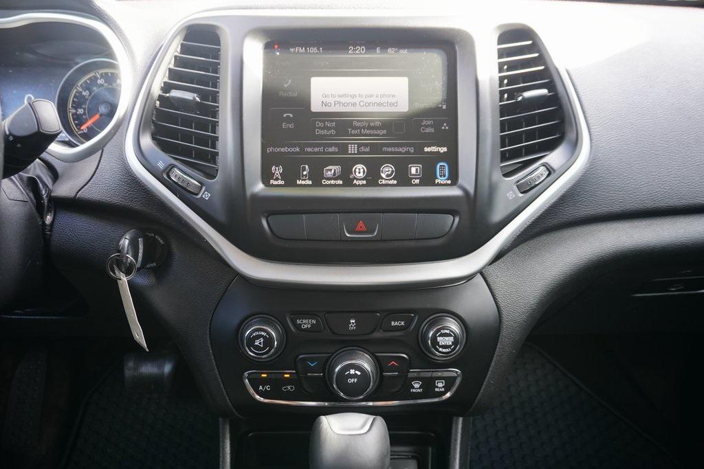 used 2015 Jeep Cherokee car, priced at $9,500