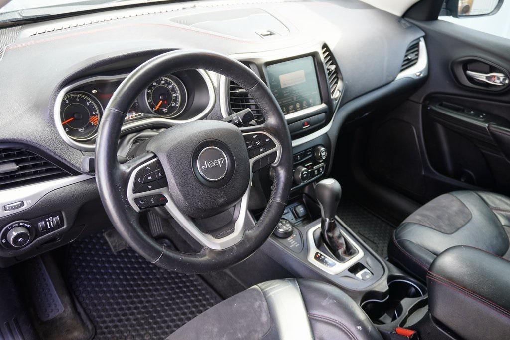 used 2015 Jeep Cherokee car, priced at $9,500