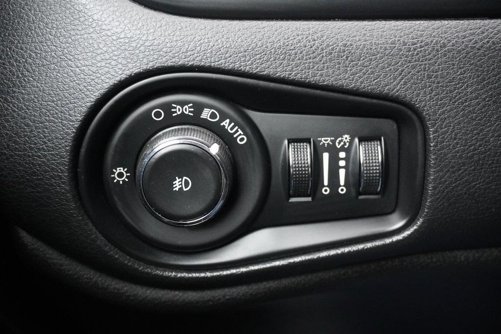 used 2016 Jeep Renegade car, priced at $13,700