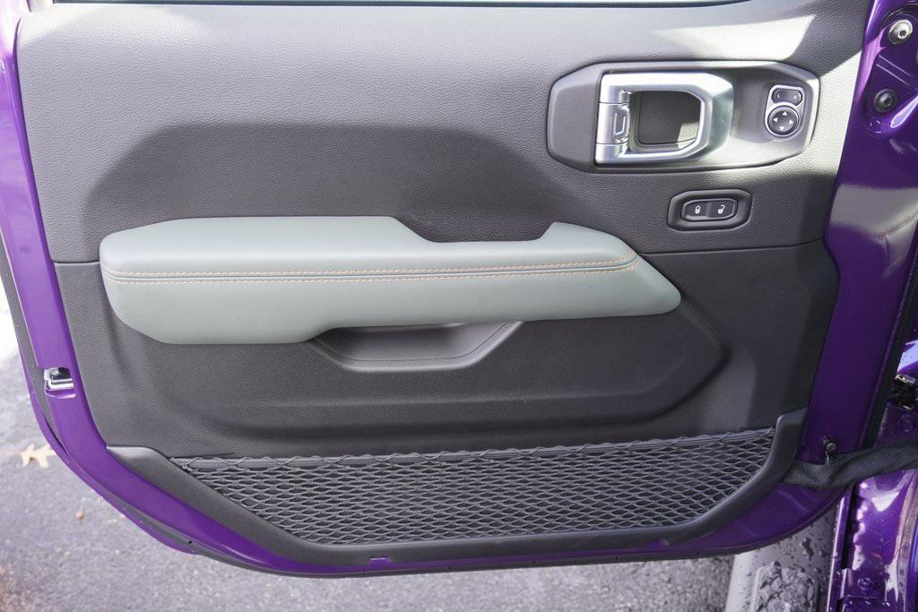 new 2026 Jeep Gladiator car, priced at $57,674