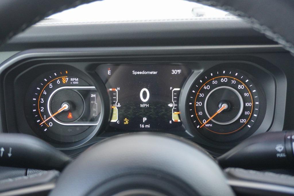 new 2026 Jeep Gladiator car, priced at $57,674