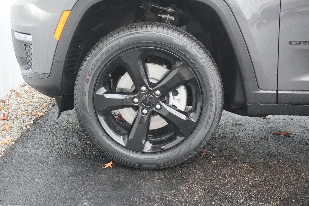 new 2025 Jeep Grand Cherokee L car, priced at $45,273
