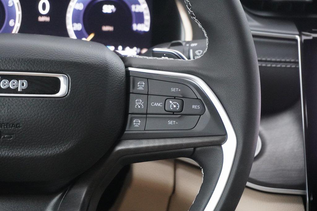 new 2025 Jeep Grand Cherokee car, priced at $43,623