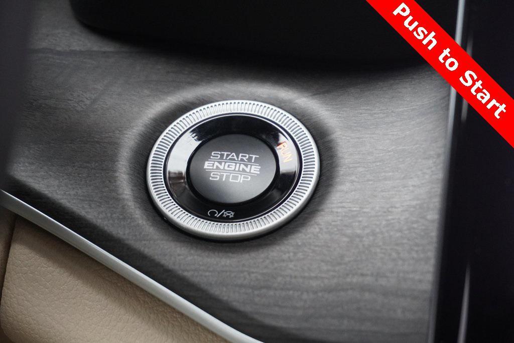 new 2025 Jeep Grand Cherokee car, priced at $43,623