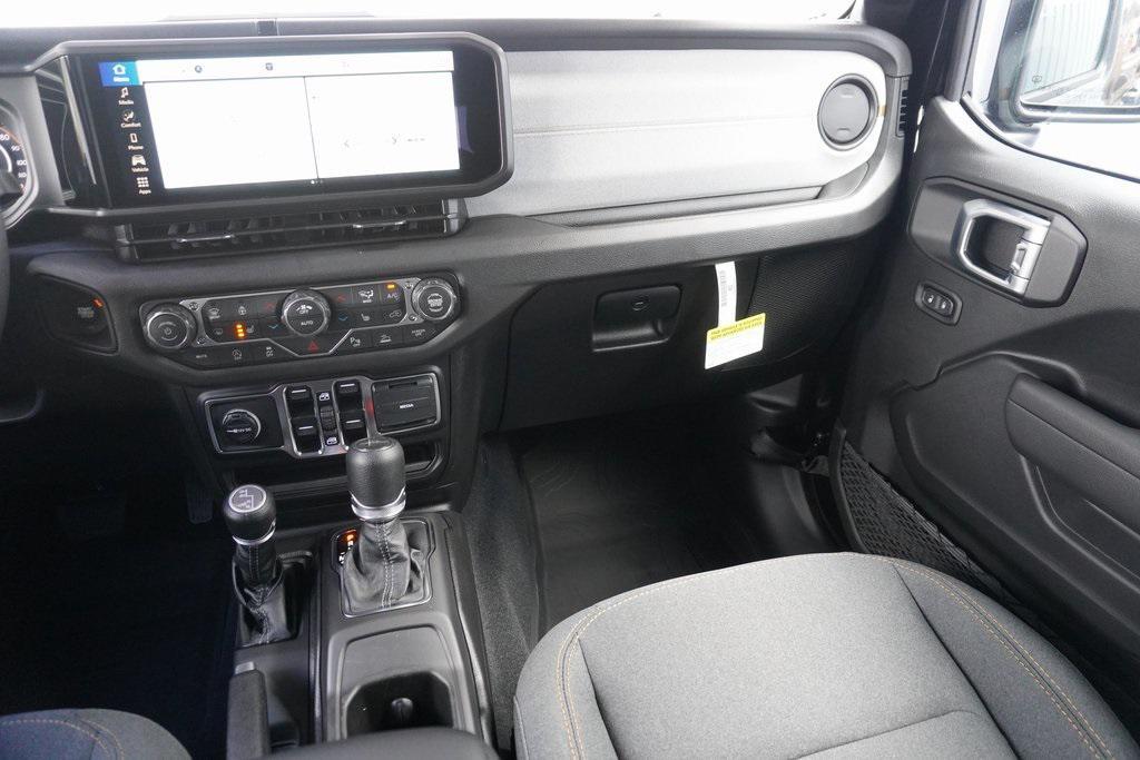 new 2026 Jeep Gladiator car, priced at $46,318