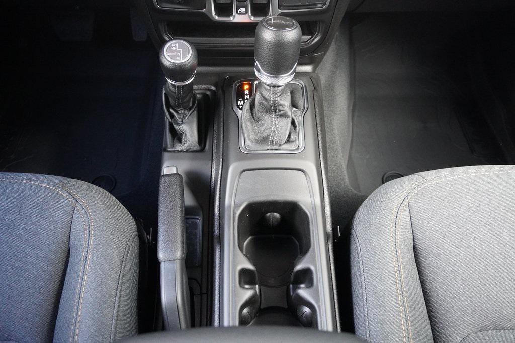 new 2026 Jeep Gladiator car, priced at $46,318