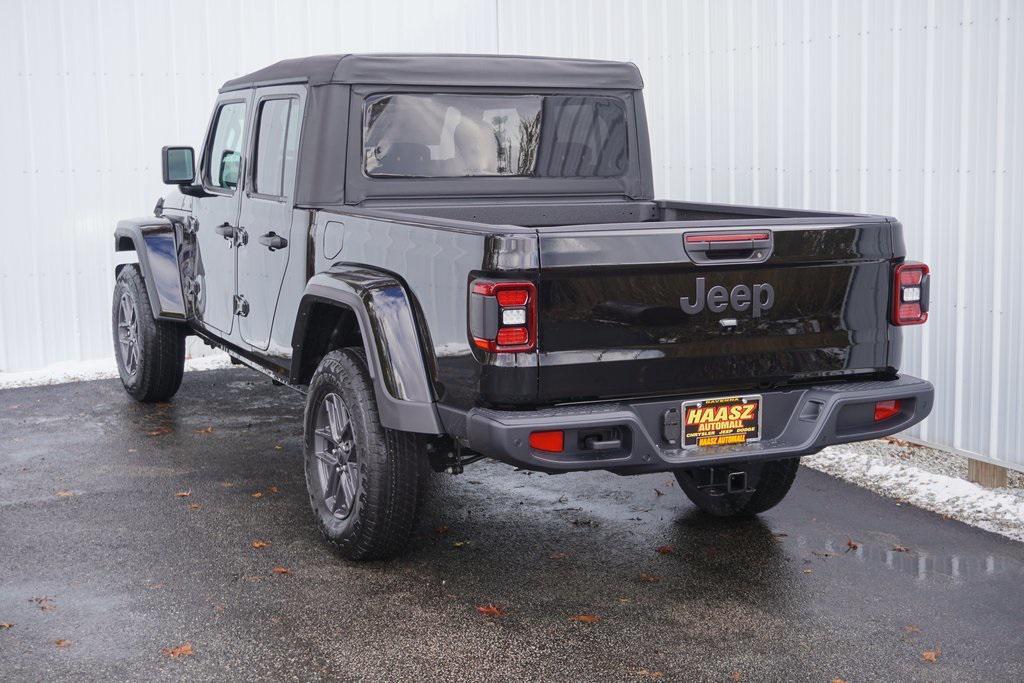 new 2026 Jeep Gladiator car, priced at $46,318