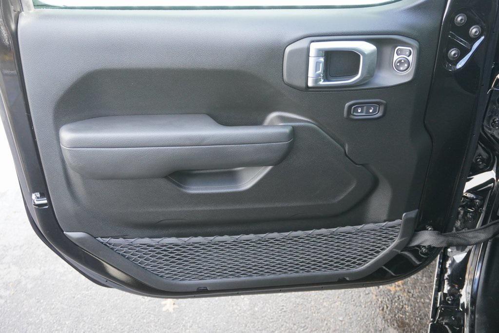 new 2026 Jeep Gladiator car, priced at $46,318