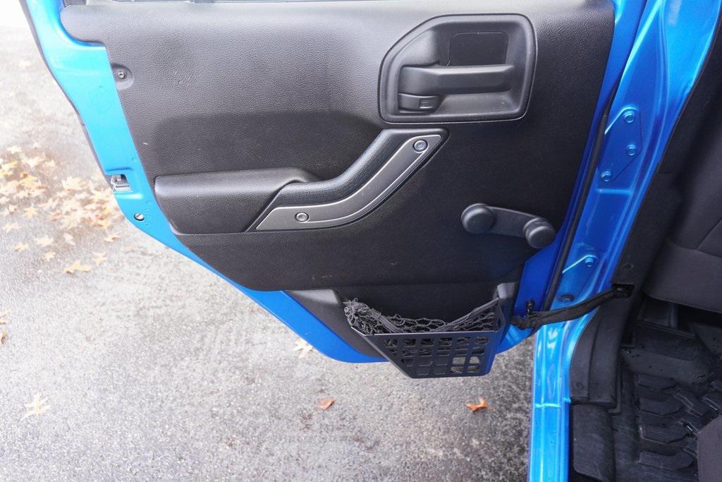 used 2015 Jeep Wrangler Unlimited car, priced at $15,700