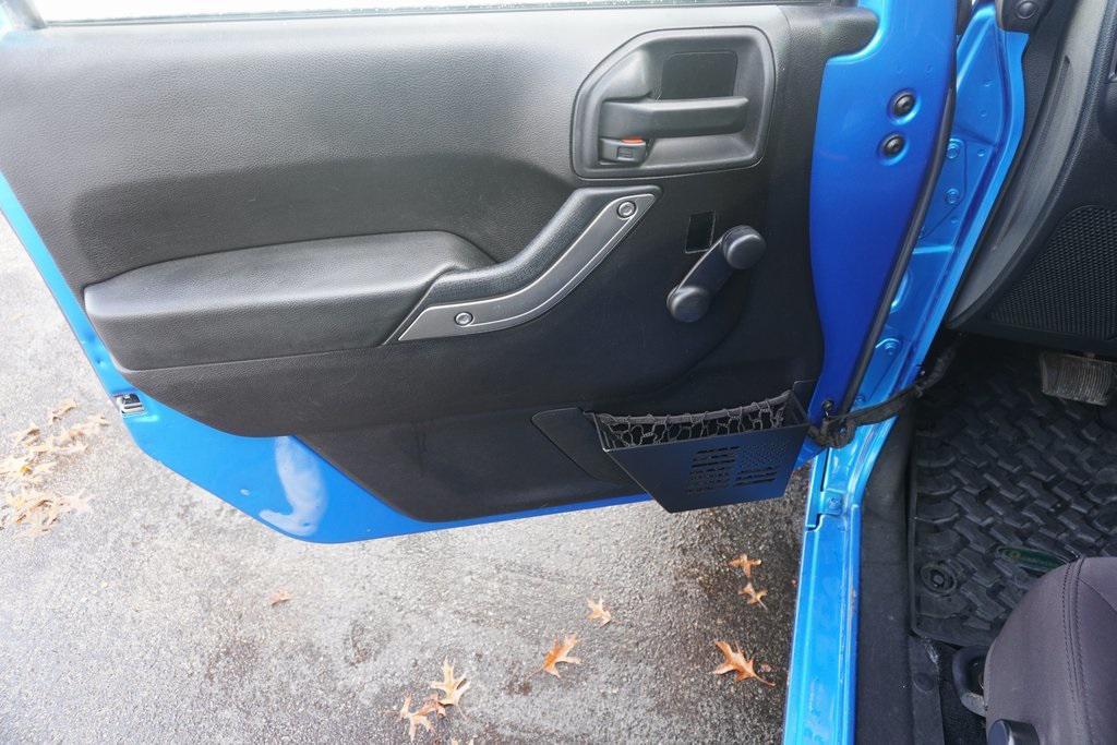 used 2015 Jeep Wrangler Unlimited car, priced at $15,700