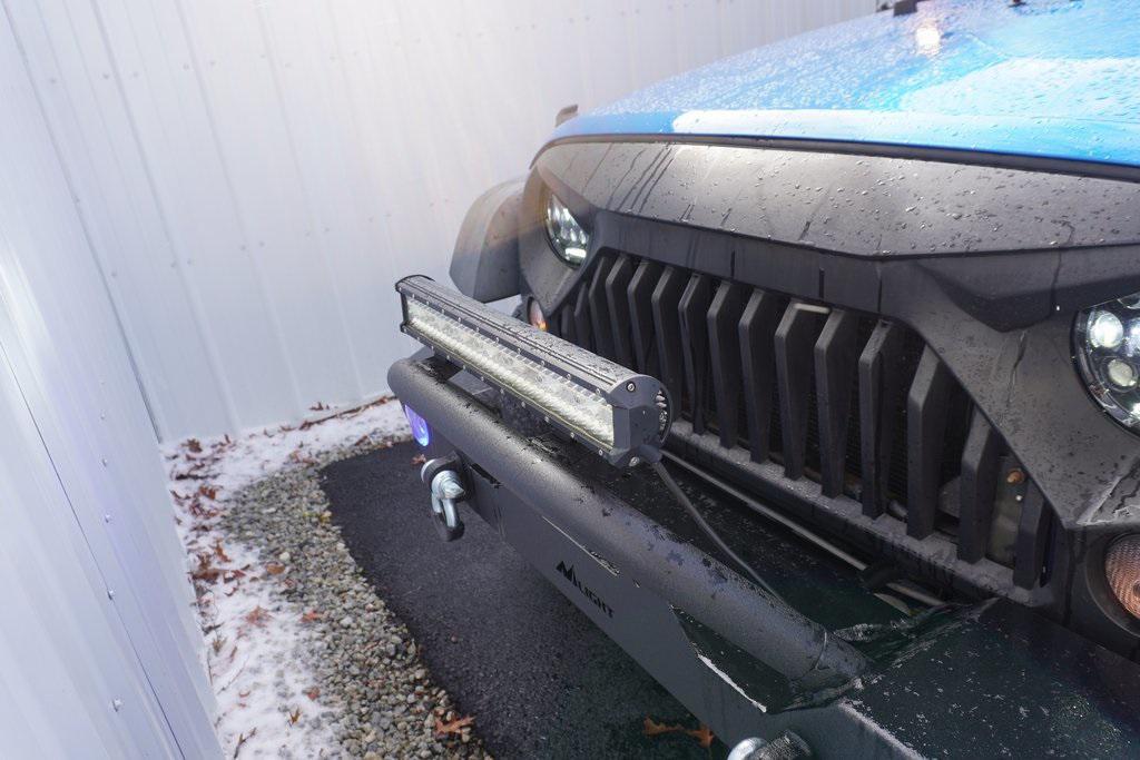 used 2015 Jeep Wrangler Unlimited car, priced at $15,700