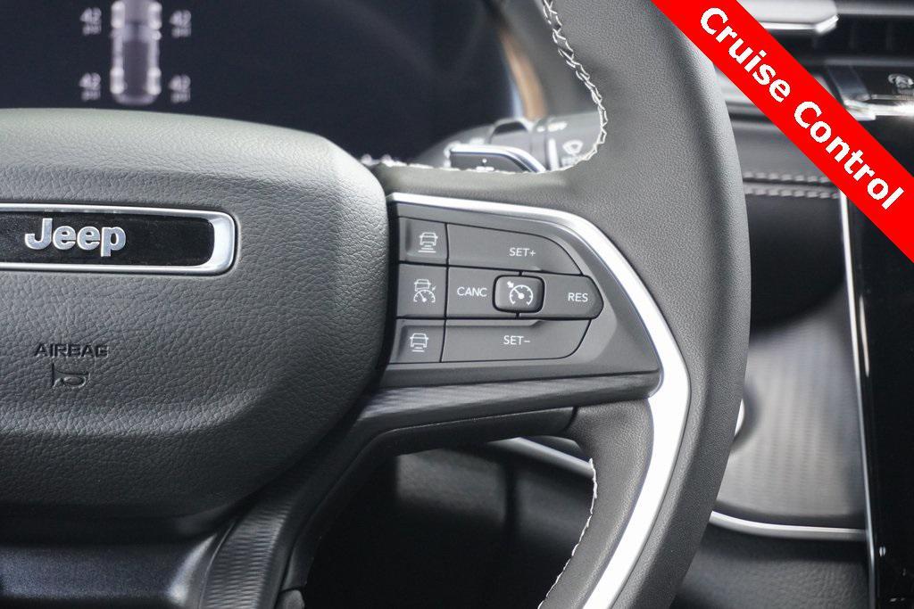 new 2025 Jeep Grand Cherokee car, priced at $35,765