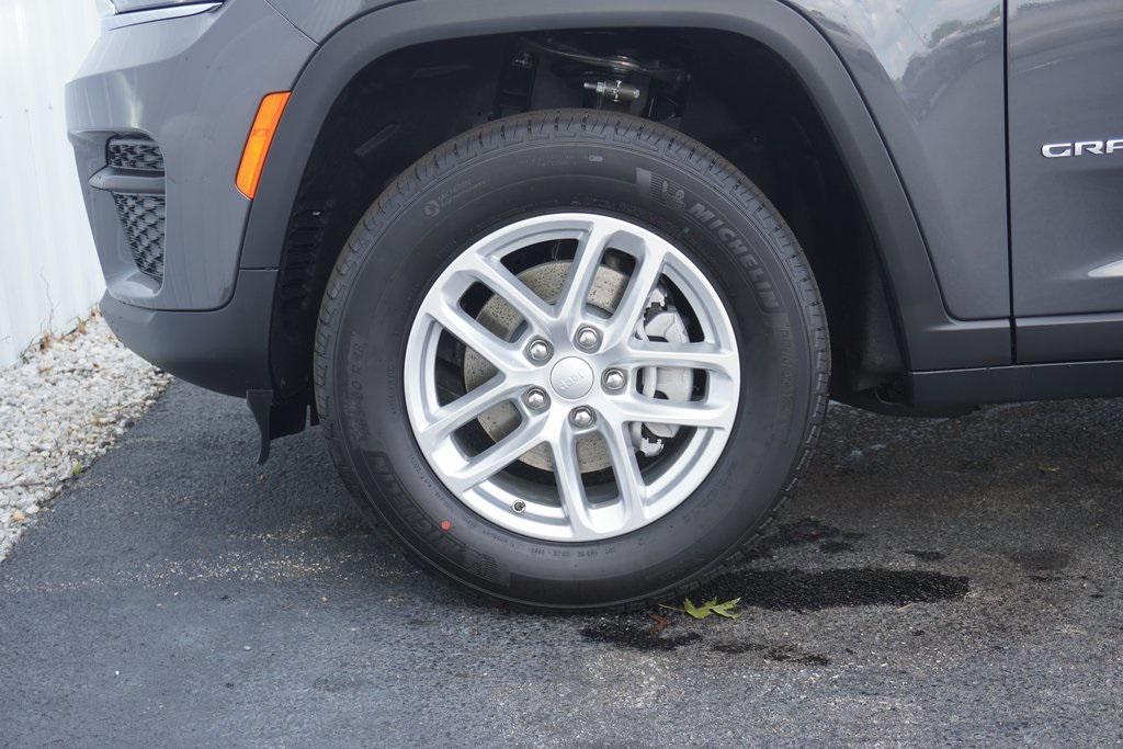 new 2025 Jeep Grand Cherokee car, priced at $35,765