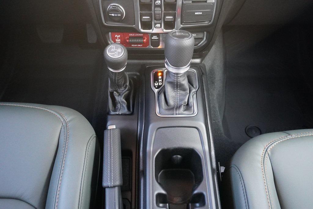 new 2026 Jeep Gladiator car, priced at $57,694