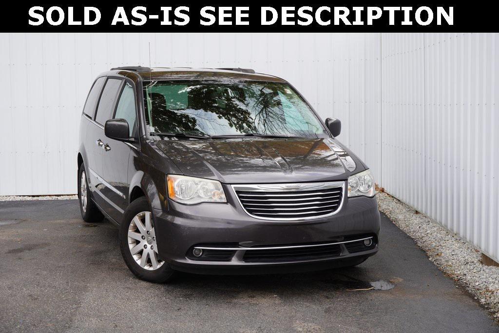 used 2015 Chrysler Town & Country car, priced at $5,000