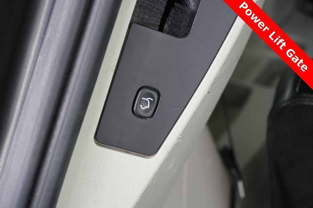 used 2015 Chrysler Town & Country car, priced at $5,000