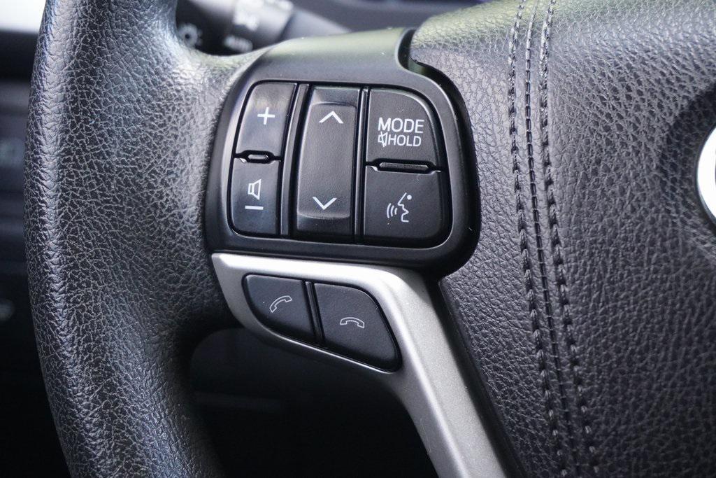 used 2018 Toyota Highlander car, priced at $17,500