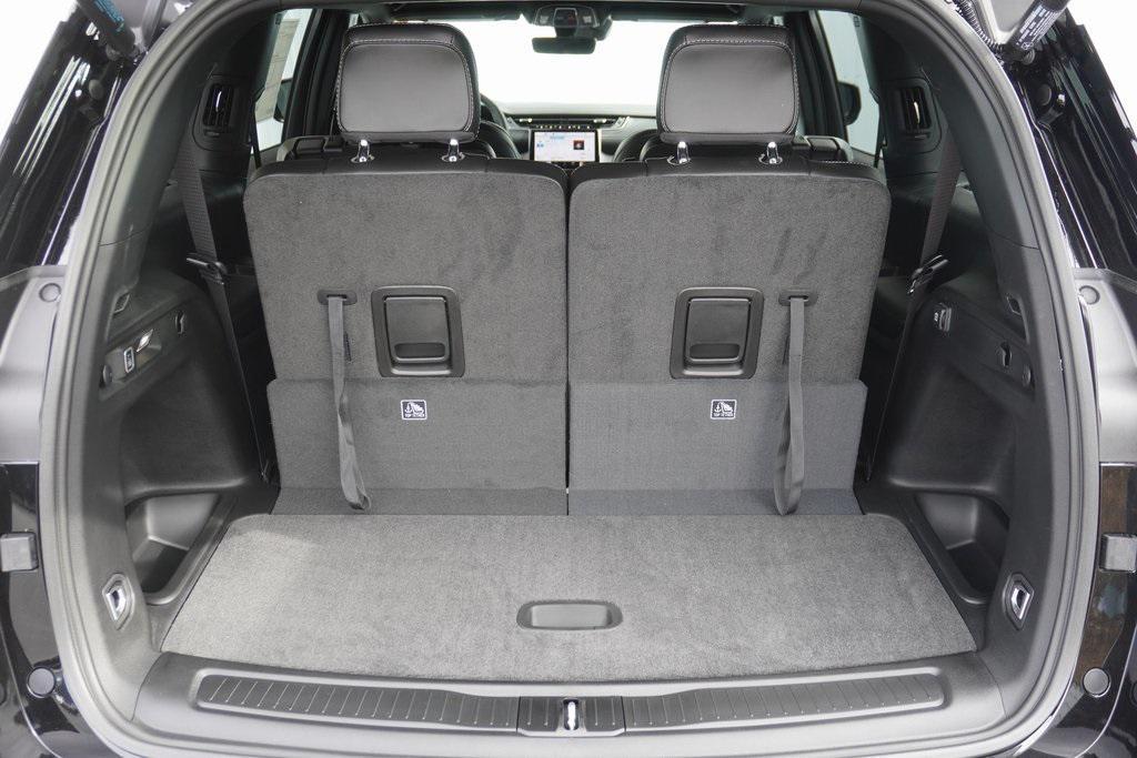 new 2025 Jeep Grand Cherokee L car, priced at $42,902