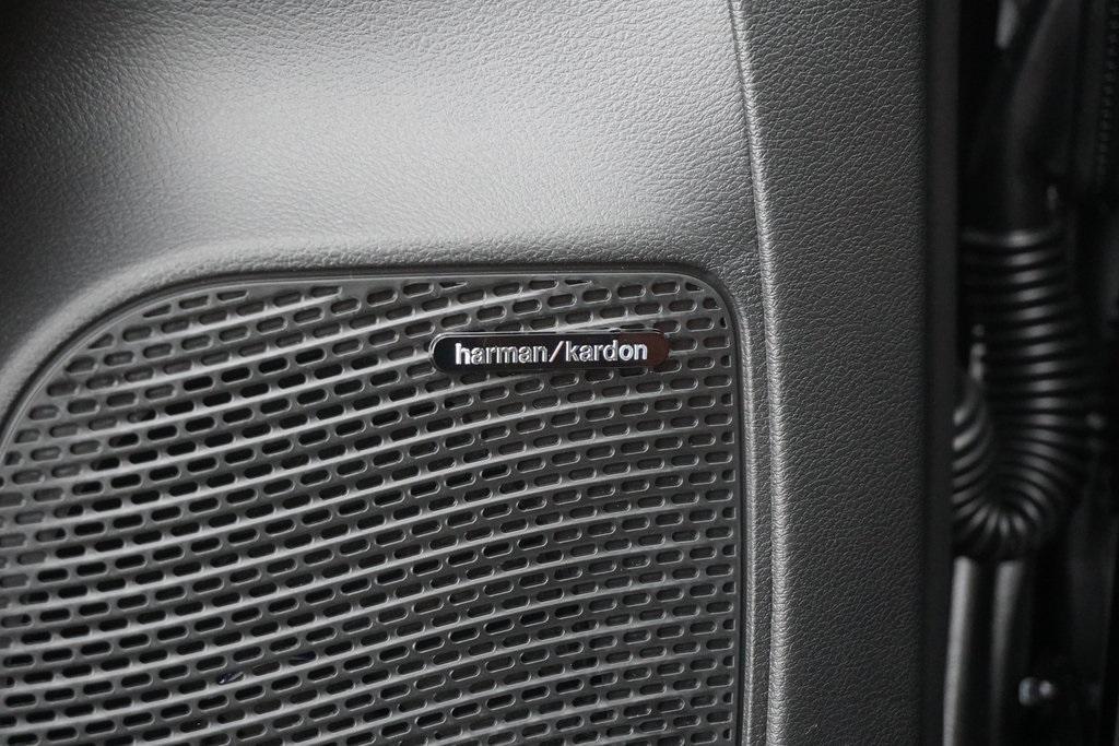 new 2026 Chrysler Pacifica car, priced at $53,767