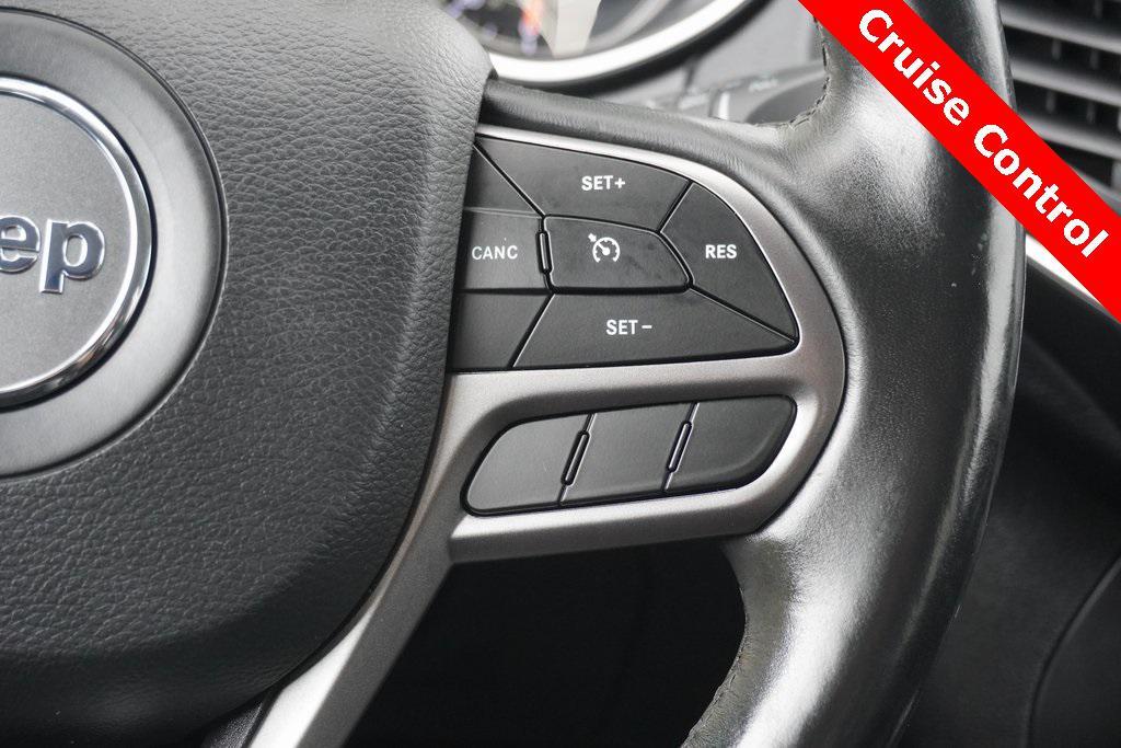 used 2019 Jeep Cherokee car, priced at $13,100