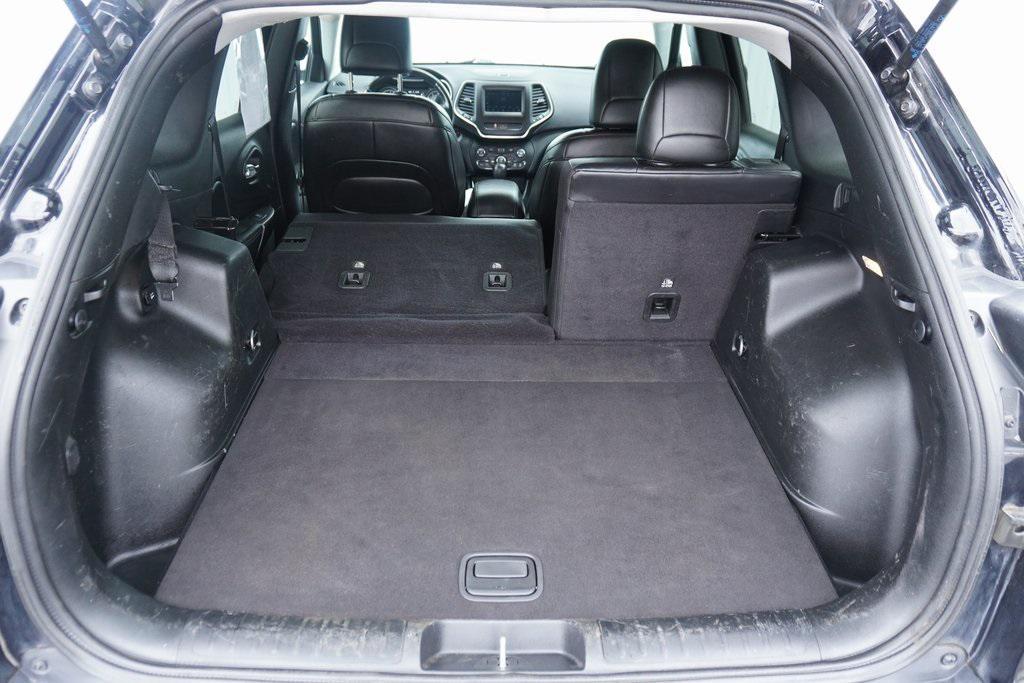 used 2019 Jeep Cherokee car, priced at $13,100