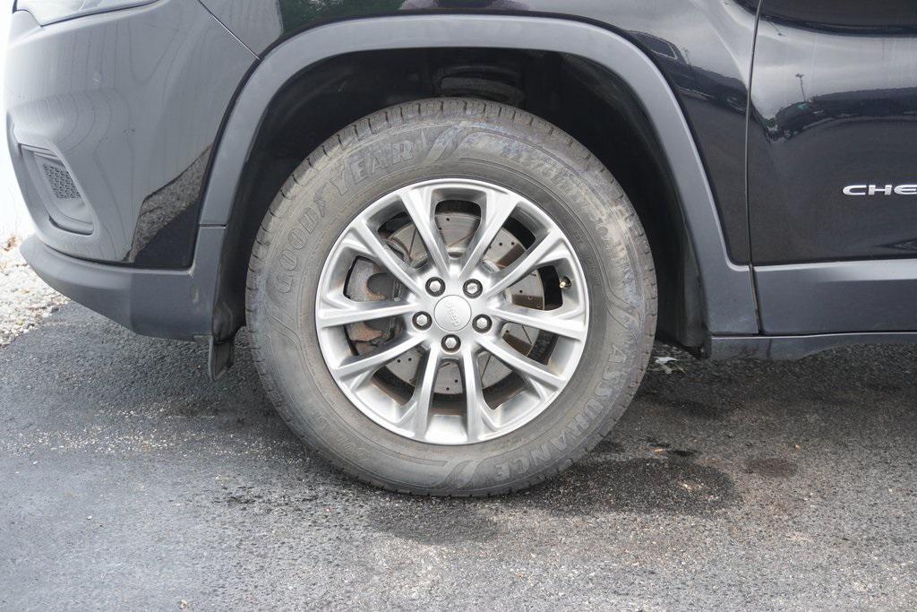 used 2019 Jeep Cherokee car, priced at $13,100