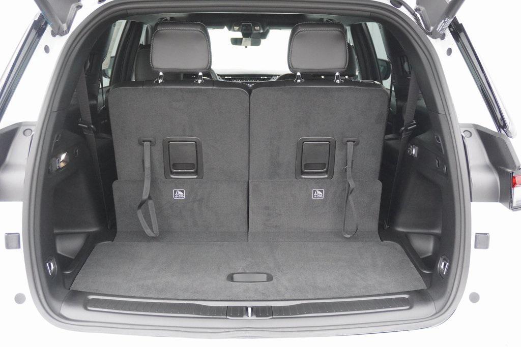 new 2025 Jeep Grand Cherokee L car, priced at $38,654