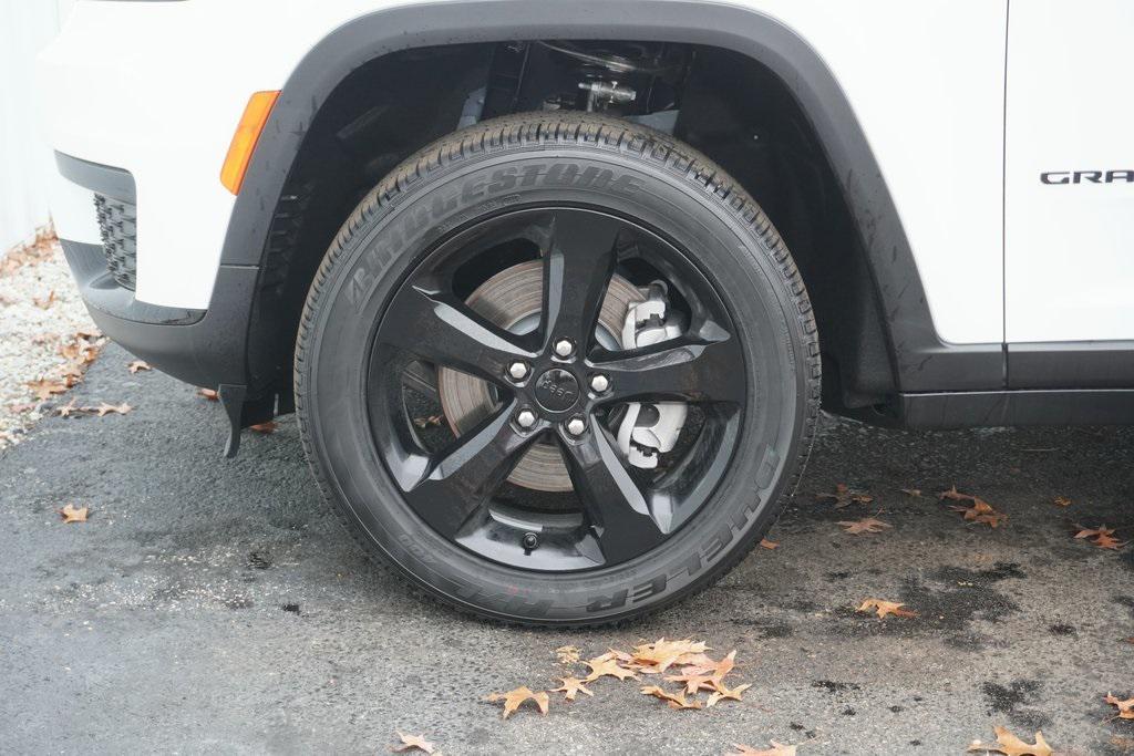new 2025 Jeep Grand Cherokee L car, priced at $38,654