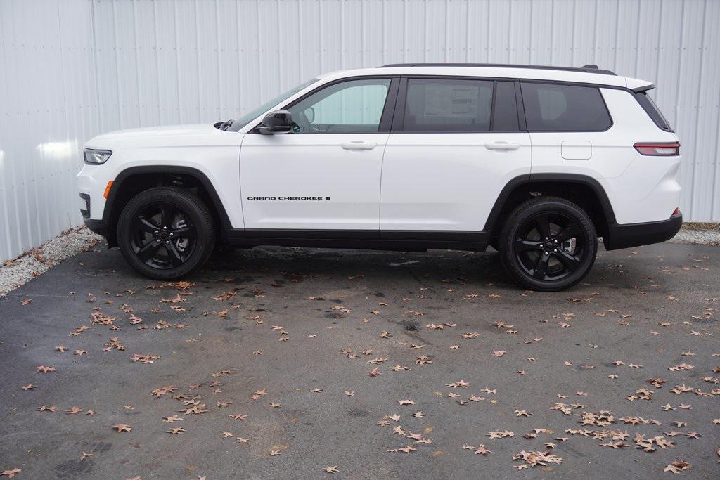 new 2025 Jeep Grand Cherokee L car, priced at $38,654