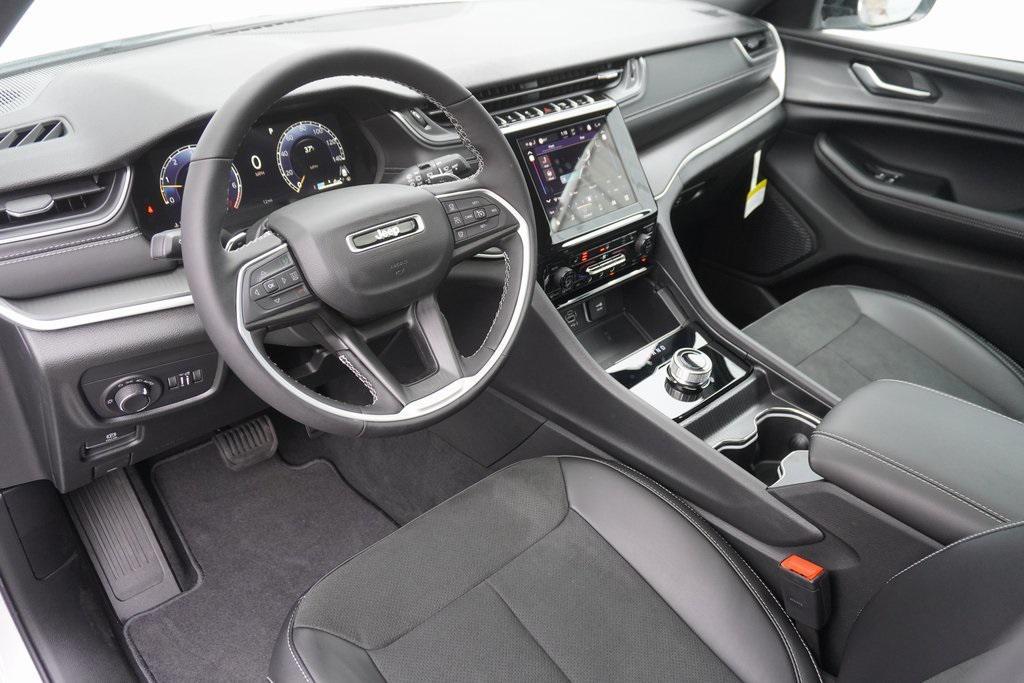new 2025 Jeep Grand Cherokee L car, priced at $41,248