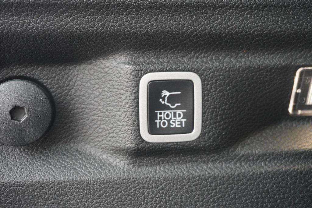 new 2025 Jeep Grand Cherokee L car, priced at $43,405