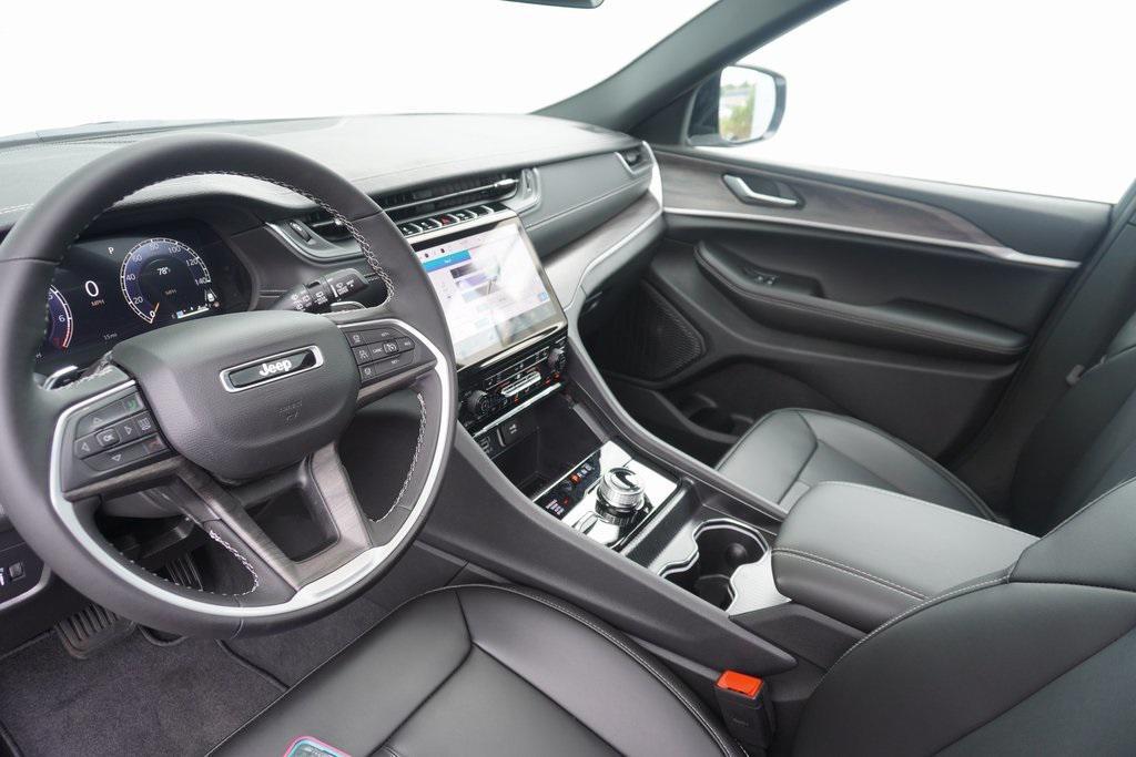 new 2025 Jeep Grand Cherokee L car, priced at $43,405