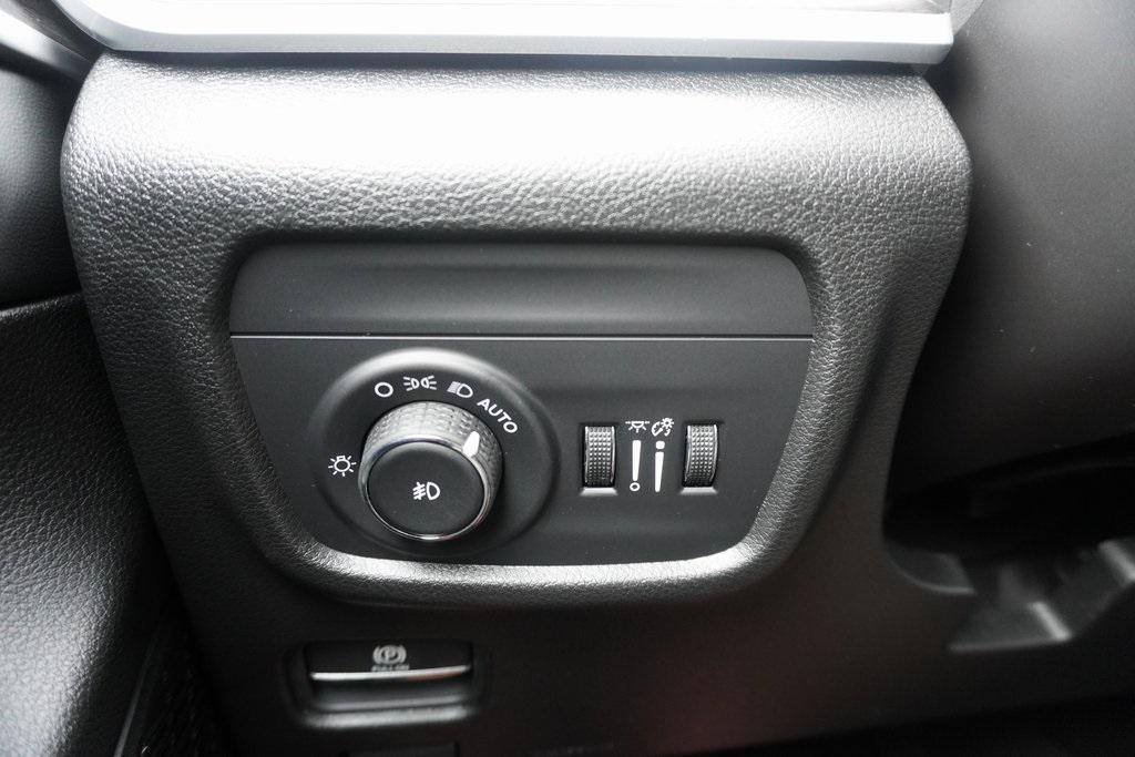 new 2025 Jeep Grand Cherokee L car, priced at $43,405