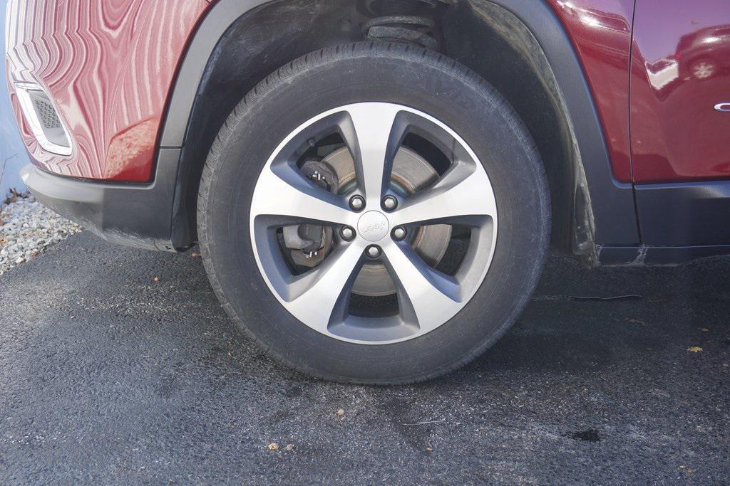 used 2020 Jeep Cherokee car, priced at $21,900