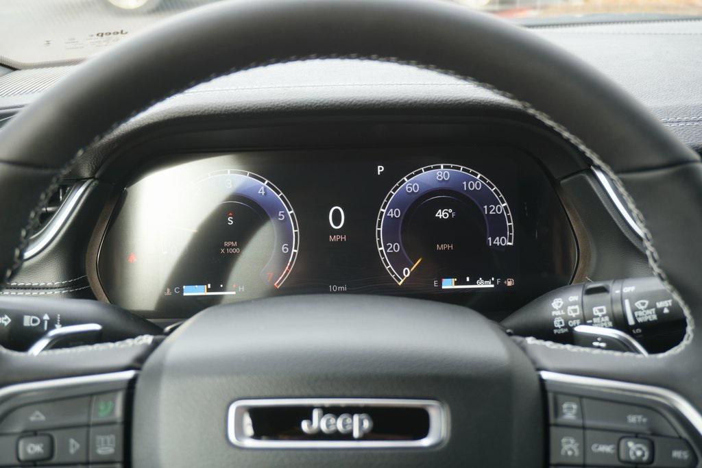 new 2025 Jeep Grand Cherokee car, priced at $46,680