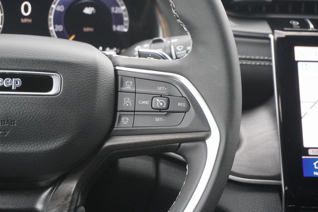 new 2025 Jeep Grand Cherokee car, priced at $46,680