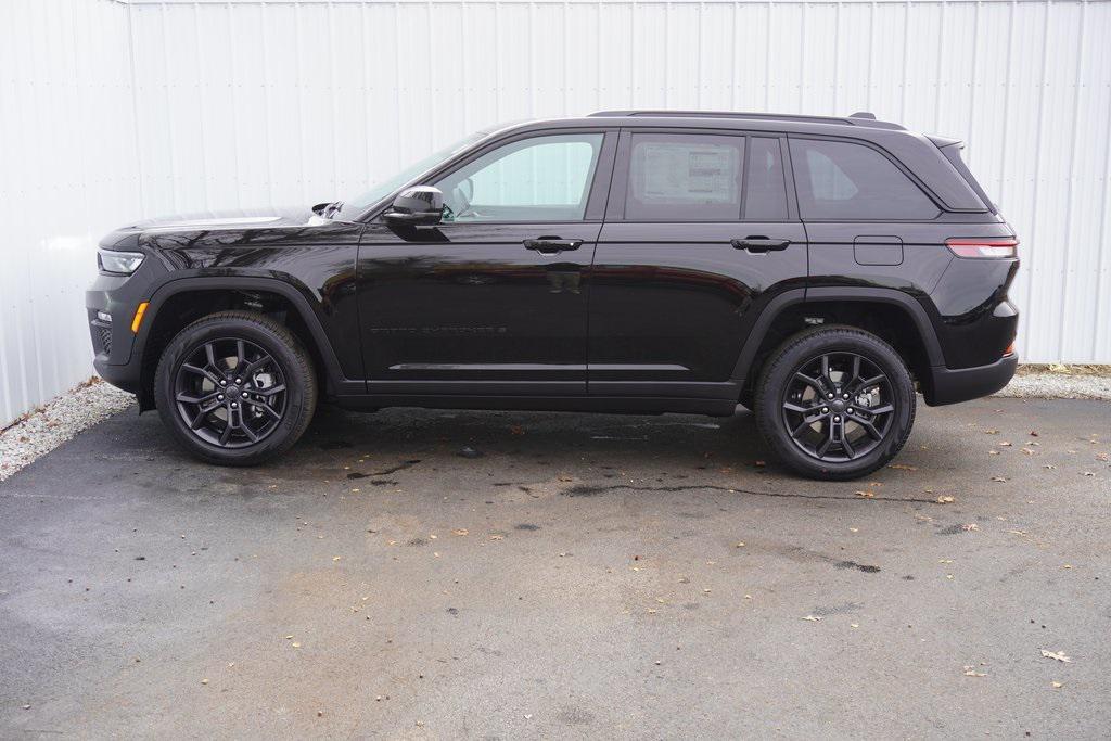new 2025 Jeep Grand Cherokee car, priced at $46,680