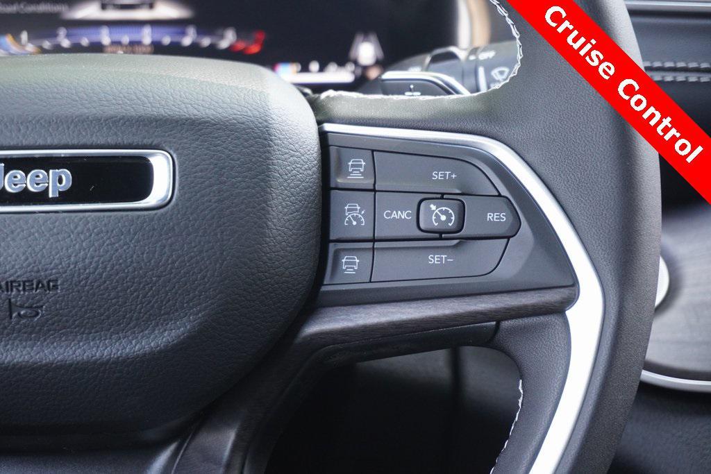 new 2025 Jeep Grand Cherokee car, priced at $41,668