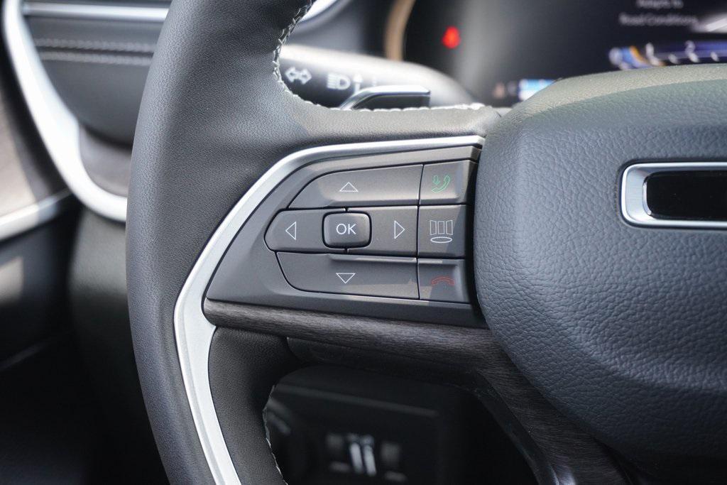 new 2025 Jeep Grand Cherokee car, priced at $41,668