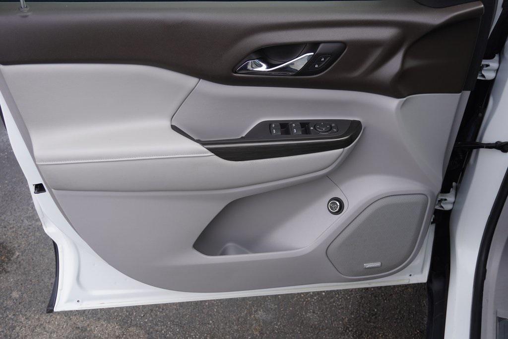 used 2017 GMC Acadia car, priced at $16,900