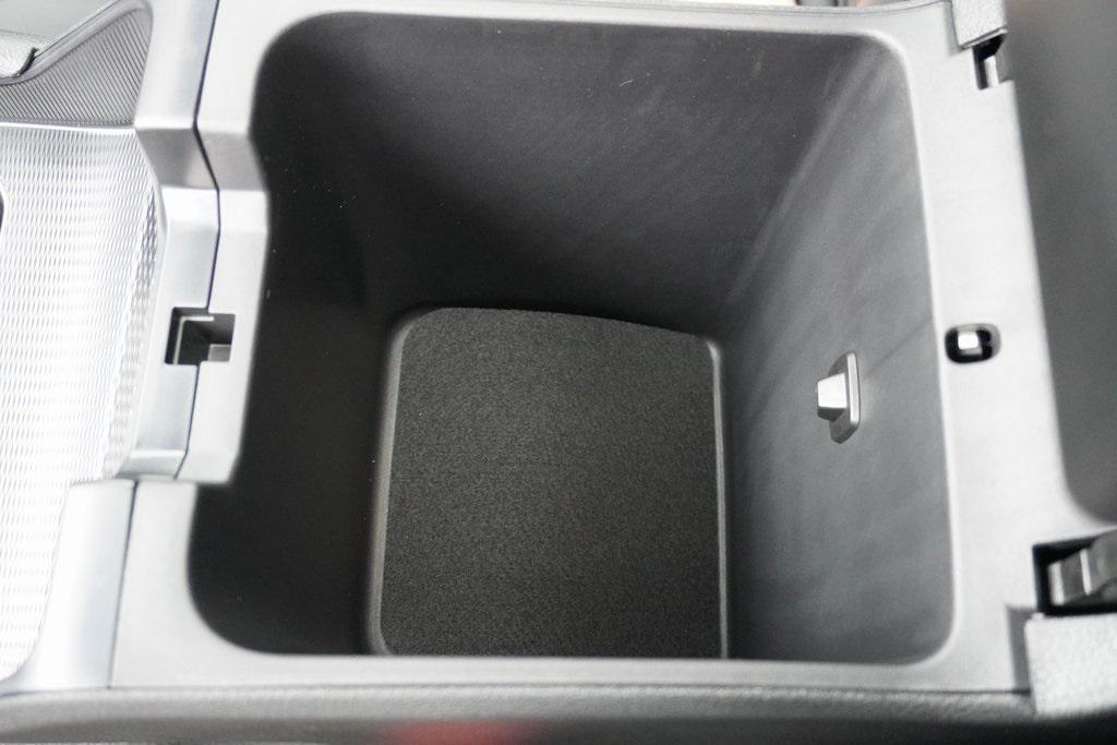 new 2025 Jeep Grand Cherokee car, priced at $46,181