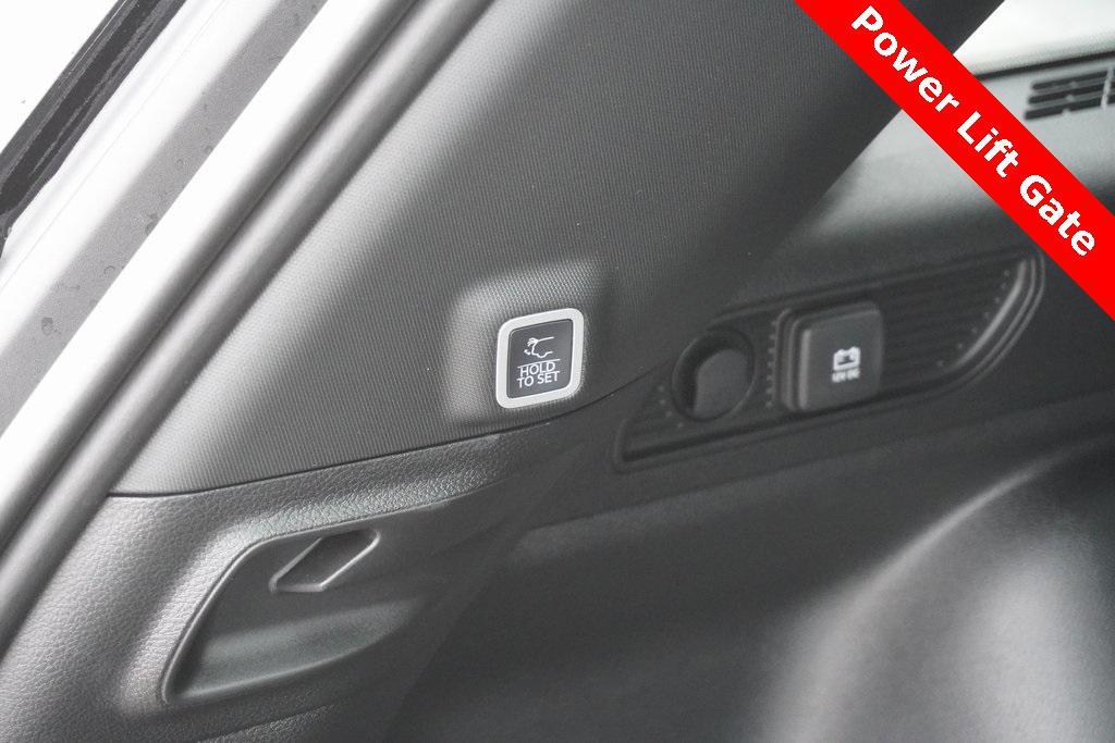 new 2025 Jeep Grand Cherokee car, priced at $46,181