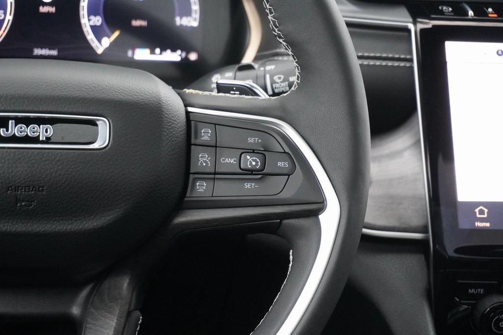 new 2025 Jeep Grand Cherokee car, priced at $39,668