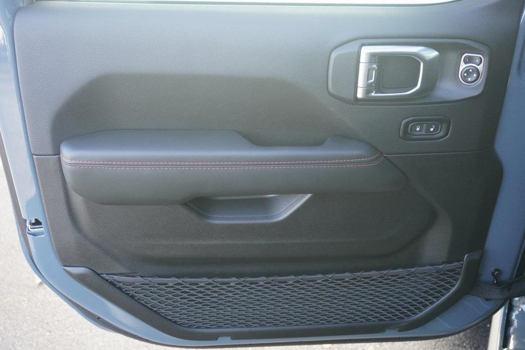 new 2025 Jeep Gladiator car, priced at $53,772