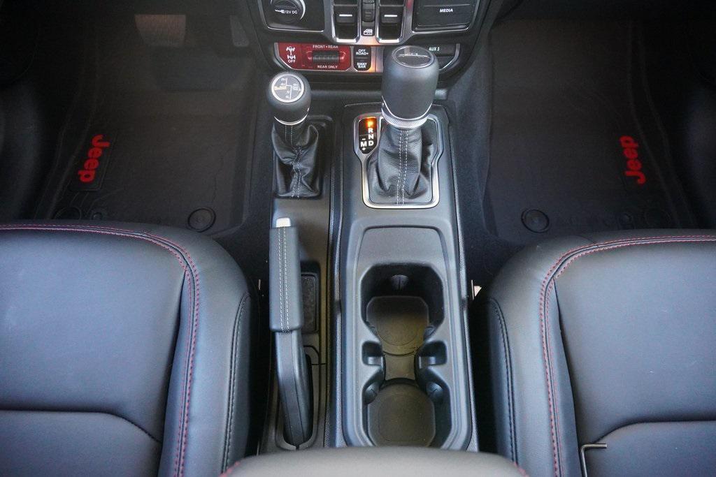 new 2025 Jeep Gladiator car, priced at $53,772