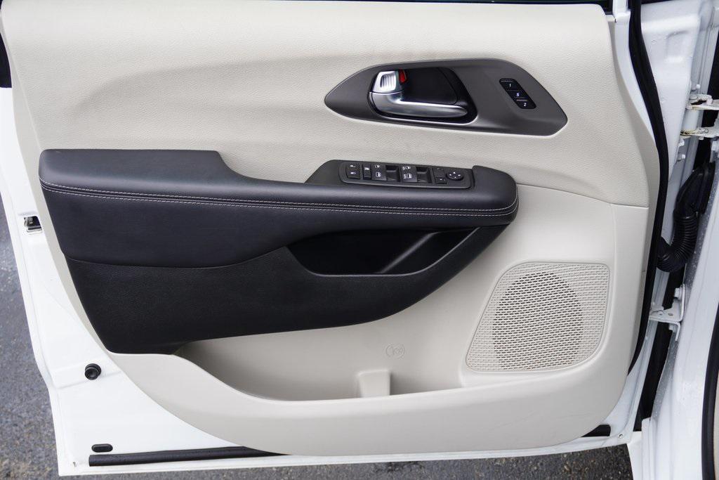 used 2023 Chrysler Pacifica car, priced at $25,300