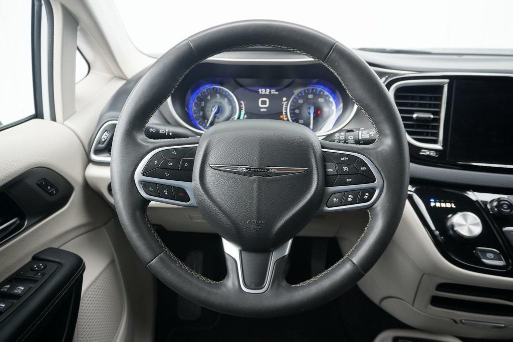 used 2023 Chrysler Pacifica car, priced at $25,300