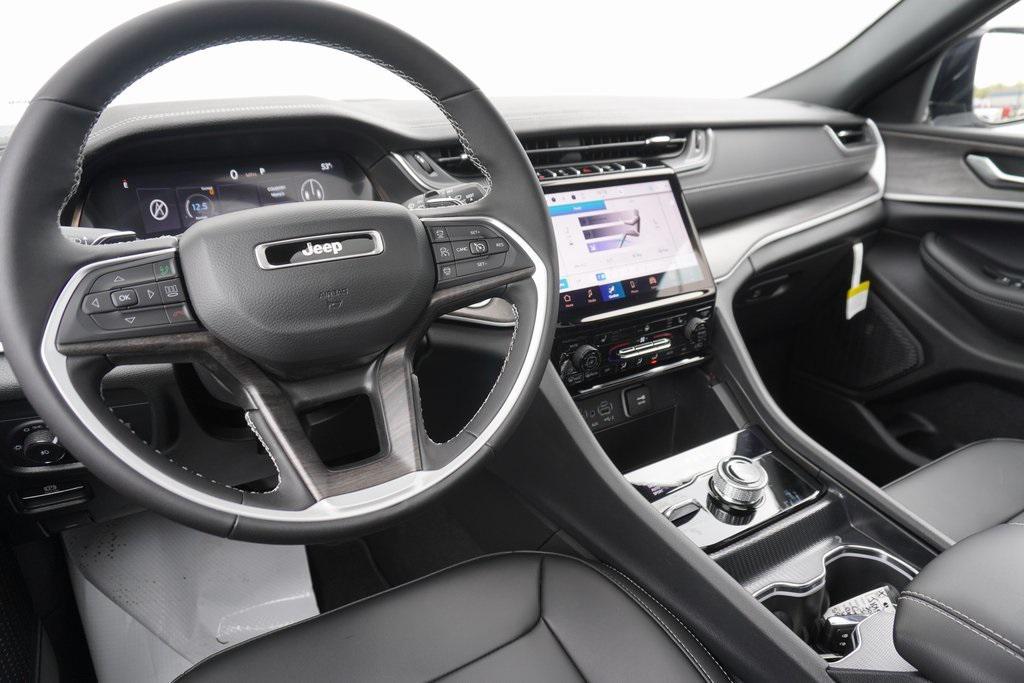 new 2025 Jeep Grand Cherokee L car, priced at $49,405