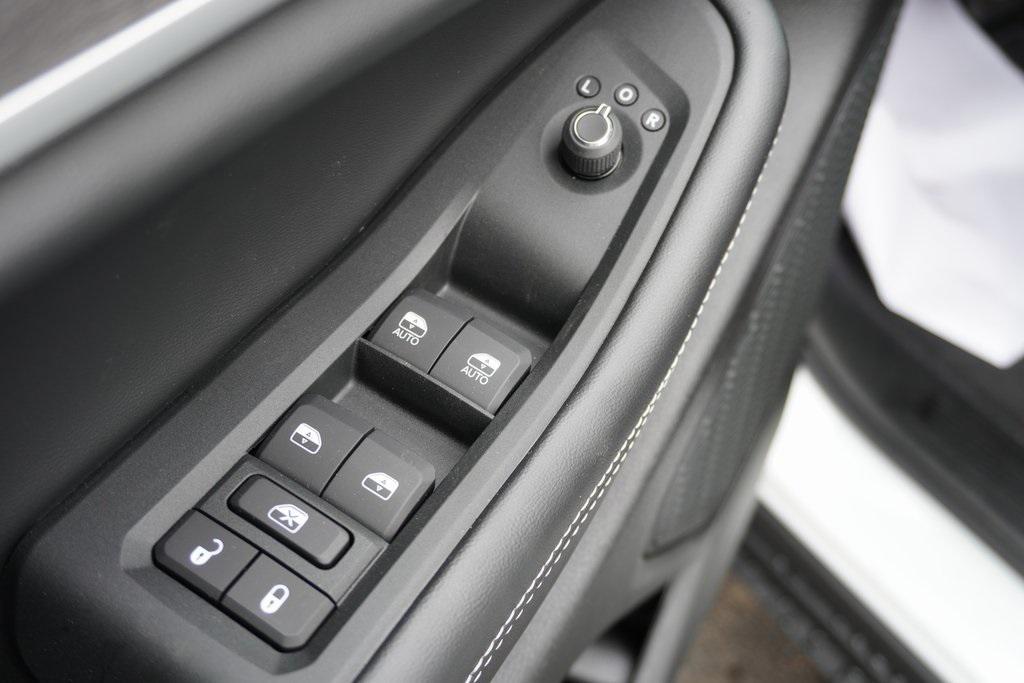 new 2025 Jeep Grand Cherokee L car, priced at $49,405