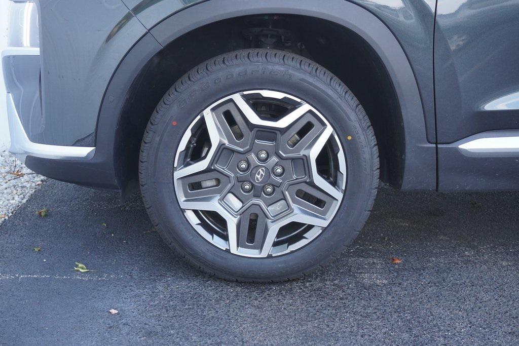 used 2023 Hyundai Santa Fe car, priced at $20,000